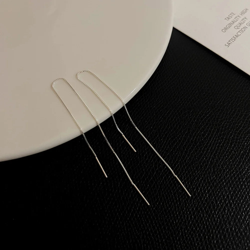 Brincos Longos Minimalistas - Corrente