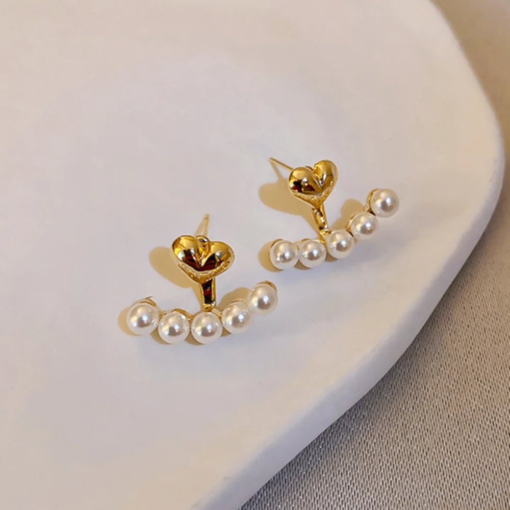 Brincos Coração com Pérola – Elegância Coreana