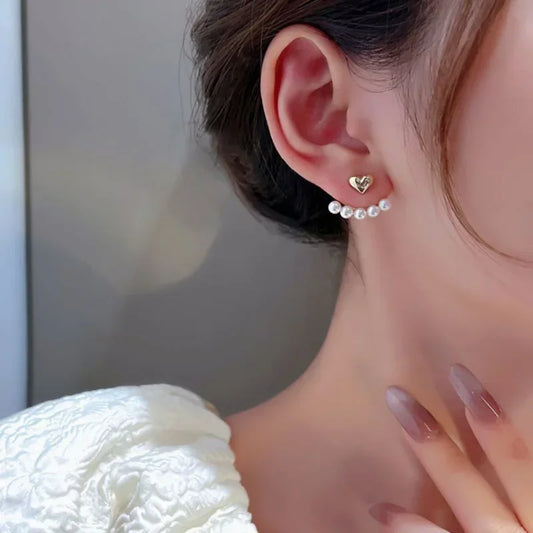 Brincos Coração com Pérola – Elegância Coreana