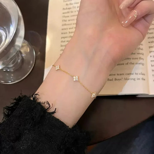 Acessórios Trevo Dourado - Bracelete/Gargantilha