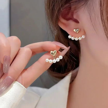 Brincos Coração com Pérola – Elegância Coreana